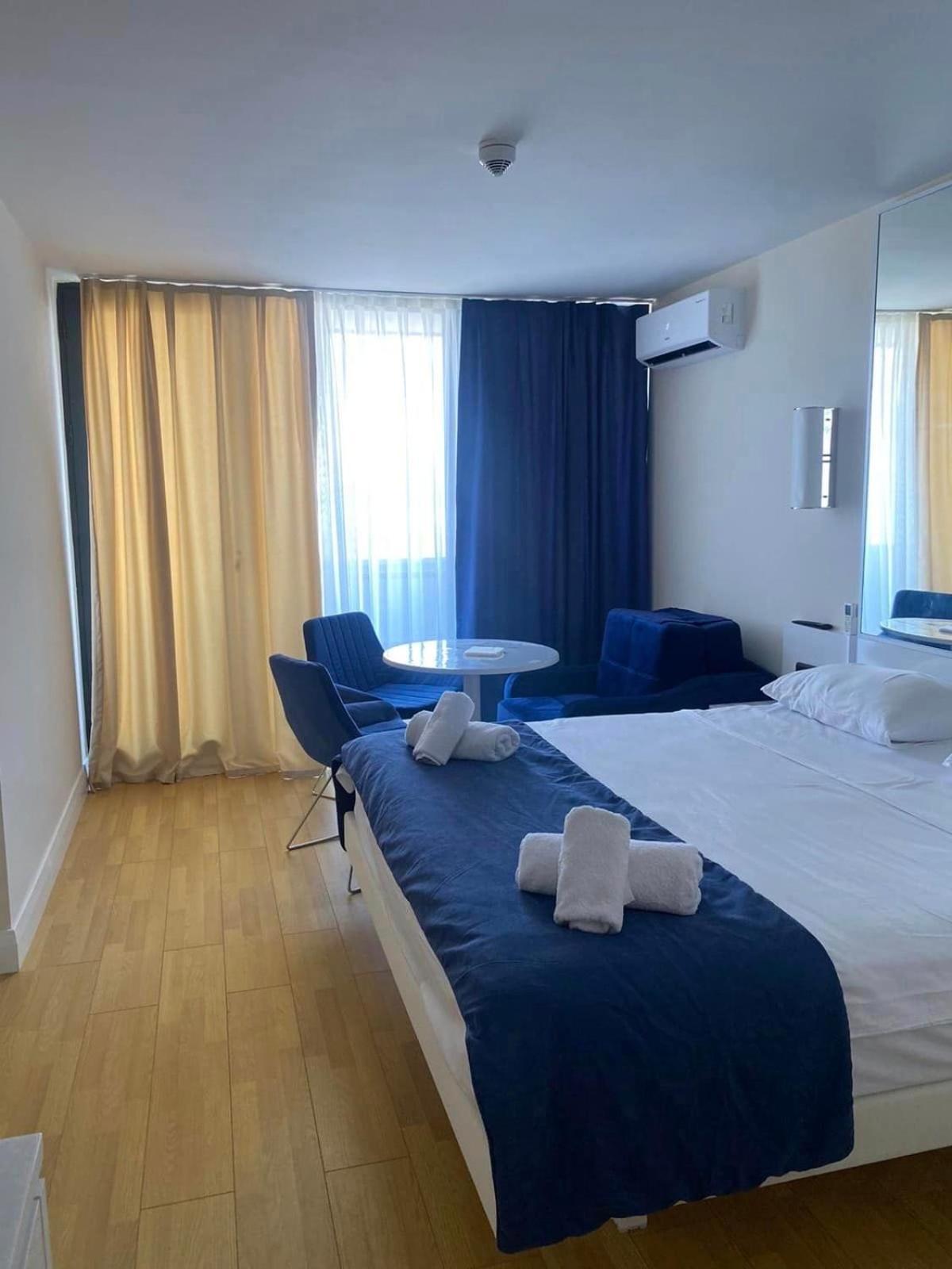 Suites Orbi City Aparthotel Batumi Kültér fotó
